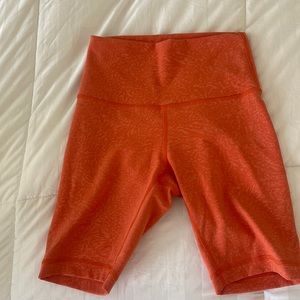 Lululemon NWT Wunder Train High Rise Short 8" Size  4 Peach Orange Coral
